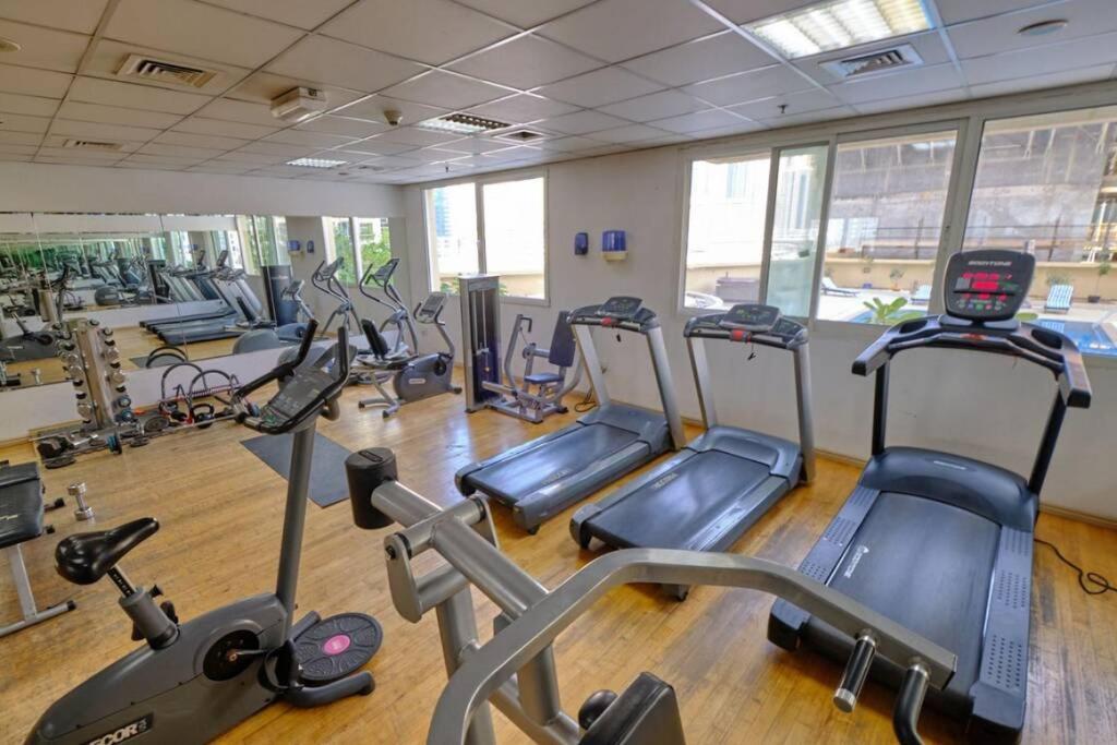 Lovely 1-Bedroom Apartment In The Heart Of Dubai Marina Esterno foto