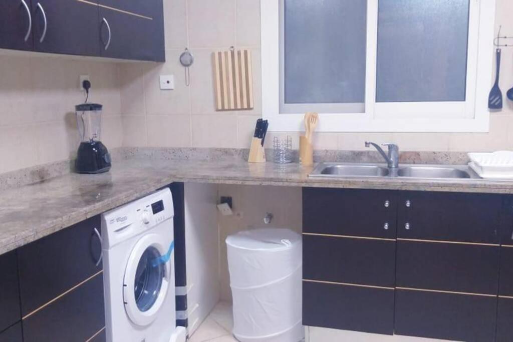 Lovely 1-Bedroom Apartment In The Heart Of Dubai Marina Esterno foto