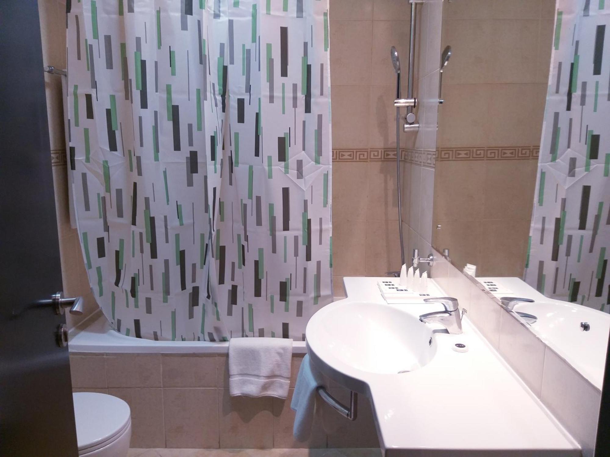 Lovely 1-Bedroom Apartment In The Heart Of Dubai Marina Esterno foto