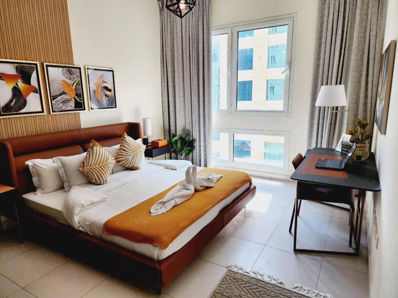 Lovely 1-Bedroom Apartment In The Heart Of Dubai Marina Esterno foto