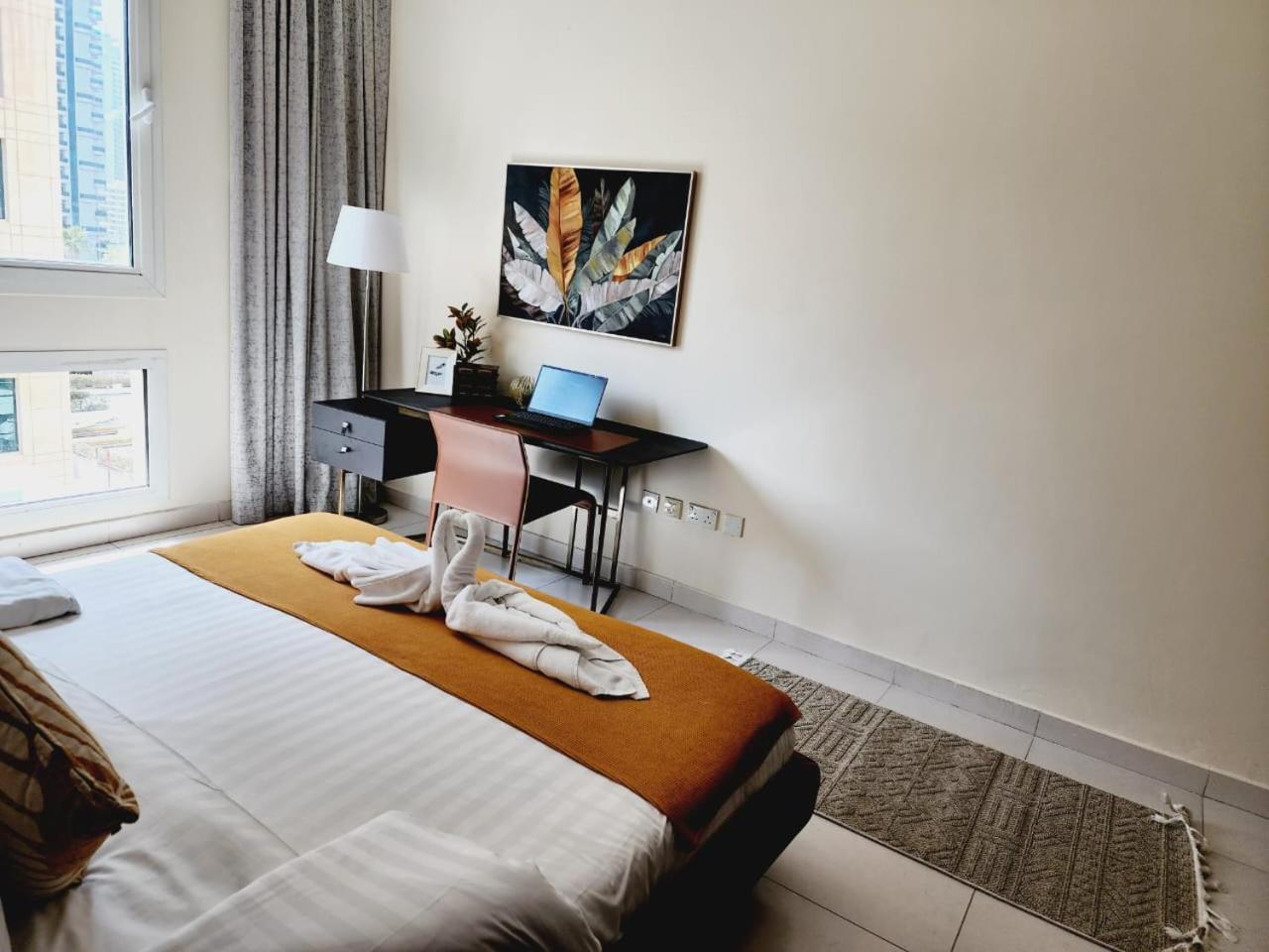 Lovely 1-Bedroom Apartment In The Heart Of Dubai Marina Esterno foto