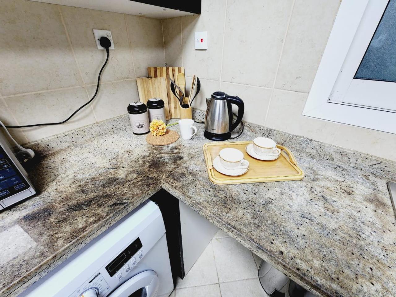 Lovely 1-Bedroom Apartment In The Heart Of Dubai Marina Esterno foto